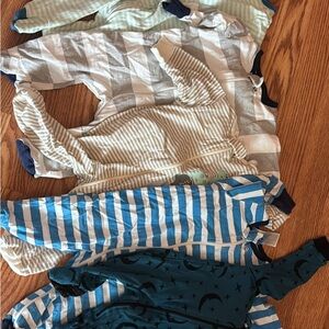 Striped Baby Onesies Set